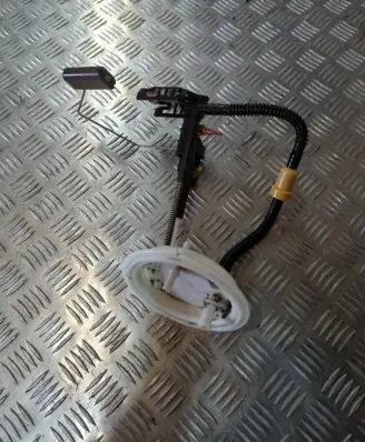 BMW 5 E60 E61 Fuel level sensor 6765849 790061 0580303042