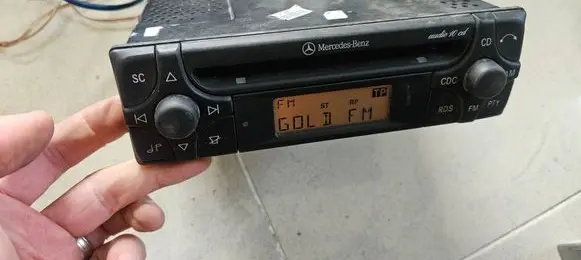 Mercedes-Benz CLK A208 C208 Radio/CD/DVD/GPS head unit A1708200386 MF2910 AUDIO10CD