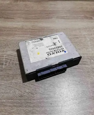 Volvo S40, V40 Keyless (KESSY) go control unit/module 30824425