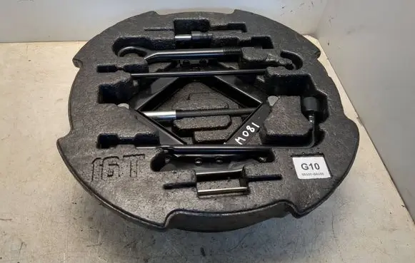 KIA Ceed Tool set 09100G4100