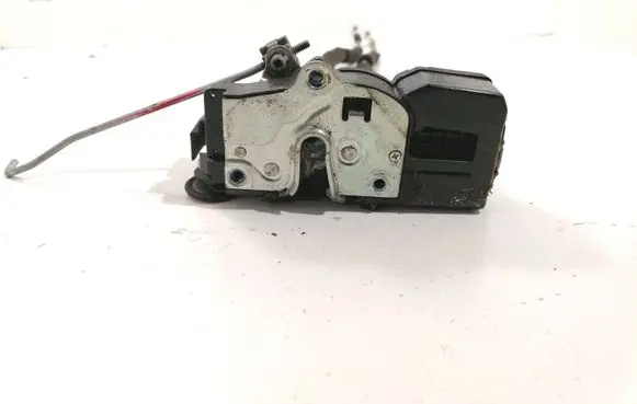 Chevrolet Captiva Rear door lock