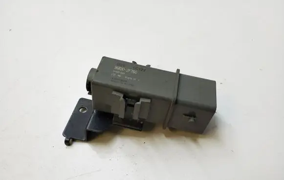 Hyundai Tucson TL Glow plug pre-heat relay 368302F760