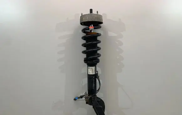 BMW X5 F15 Front shock absorber with coil spring 6863173