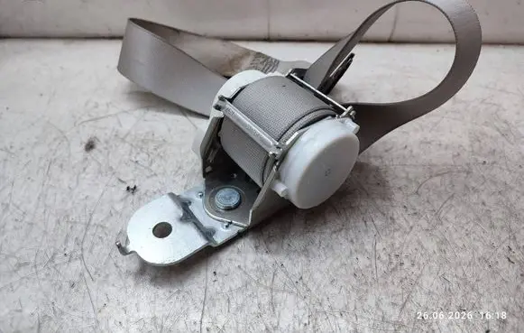 Mercedes-Benz ML W164 Middle seatbelt (rear) A1648601485