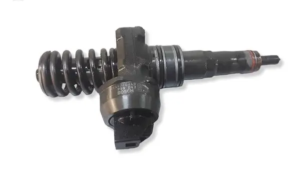 Volkswagen Golf V Fuel injector 038130073BN 0414720313