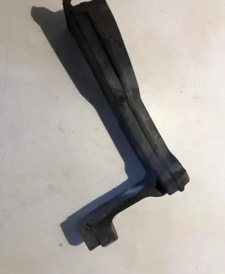 Audi S5 Fender foam support/seal 8T0823722