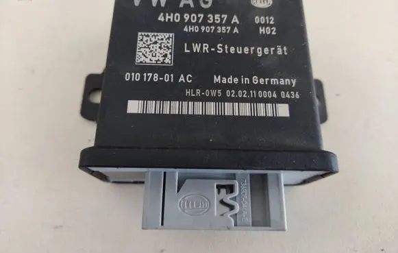 Audi A8 S8 D3 4E Light module LCM 4H0907357A