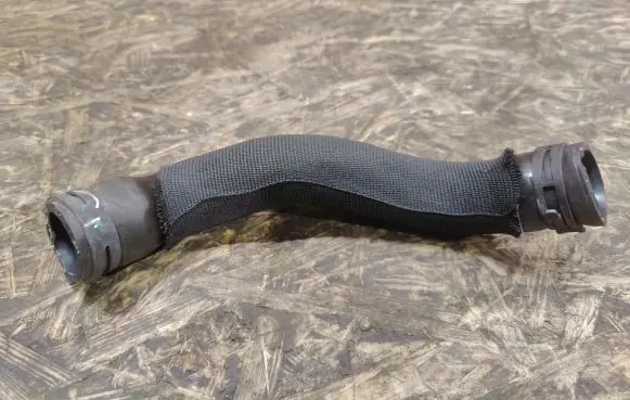 Jaguar XE Engine coolant pipe/hose