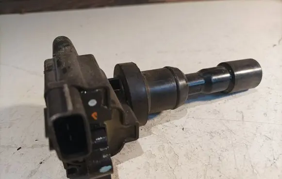 Mitsubishi Lancer High voltage ignition coil FL01625125