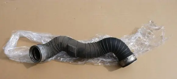 Mercedes-Benz C W203 Intercooler hose/pipe A2035280782