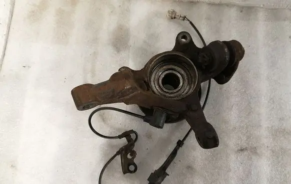 Toyota Corolla Verso AR10 Front wheel hub 4350205040 432120F010