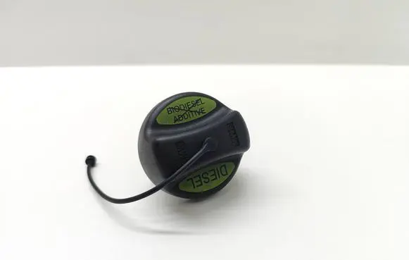 BMW 5 E60 E61 Fuel tank filler cap PA66GF30