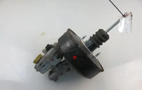Volkswagen Fox Brake booster 5Z1614105A
