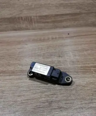Audi A6 S6 C5 4B Airbag deployment crash/impact sensor 4b0959643a 020698