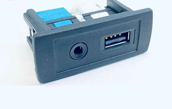 Mercedes-Benz Sprinter W906 USB socket connector A4478200087