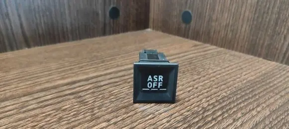 Traction control (ASR) switch