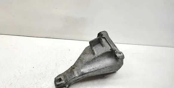 BMW 1 E81 E87 Engine mounting bracket 6781916 22116781916