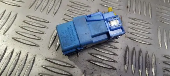 Nissan Primera Other relay 252309f900
