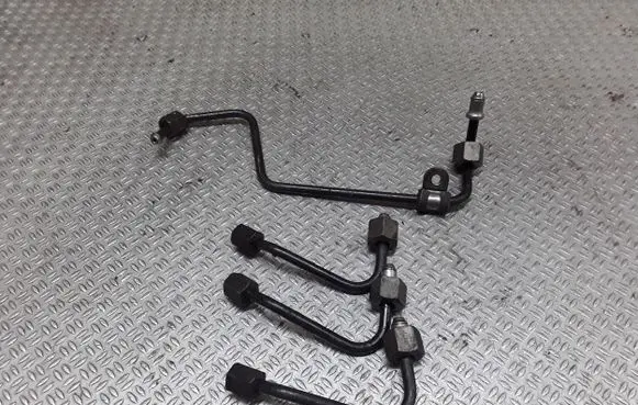 Mitsubishi Colt CZ3 Fuel injector supply line/pipe 