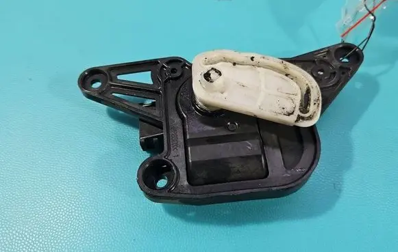 Hyundai H-1, Starex, Satellite A/C air flow flap actuator/motor 971604H000 IMPRK1567198