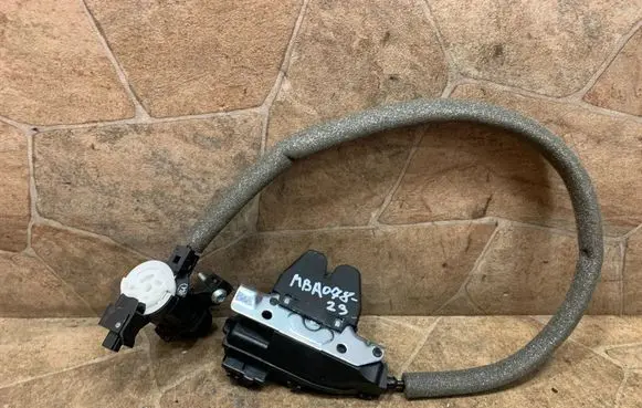 Mercedes-Benz CLS C218 X218 Tailgate/trunk/boot lock/catch/latch A2047500185