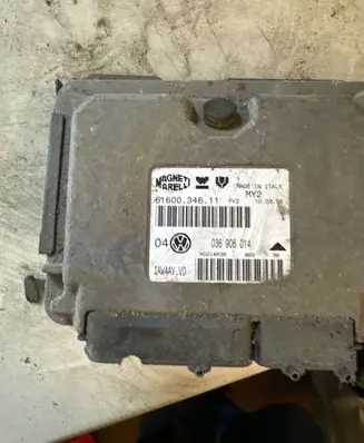 Volkswagen Golf IV Engine control unit/module 036906014