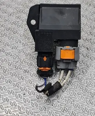 Citroen DS3 Heater blower motor/fan resistor 98372A01