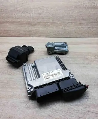 Mercedes-Benz E W211 Engine control unit/module ECU A6481500579 2115451408