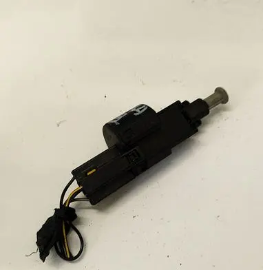 Opel Astra G Brake pedal sensor switch 09132299