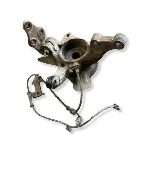 KIA Carens III Front wheel hub 