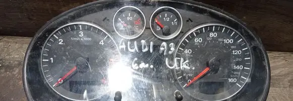 Audi A3 S3 8P Speedometer (instrument cluster) 8P0920981K