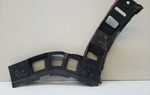 Volkswagen Tiguan Bumper support mounting bracket corner 5N0807393A