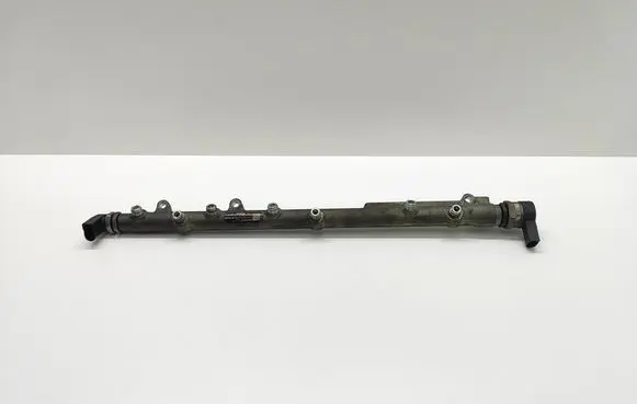 BMW 5 E60 E61 Fuel main line pipe 7788679 0445216008