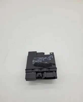 Mercedes-Benz CLS C219 Keyless (KESSY) go control unit/module 2118203785