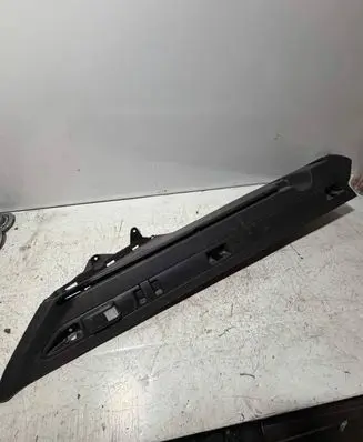 Skoda Superb B6 (3T) Parcel shelf load cover mount bracket 3T9867761