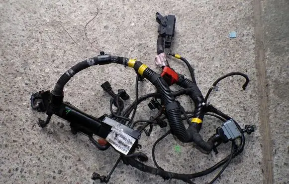 Iveco Daily 6th gen Engine installation wiring loom 5802797823