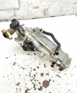 BMW 4 F36 Gran coupe EGR valve cooler 8476993