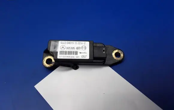 Mercedes-Benz CLK A209 C209 Airbag deployment crash/impact sensor 0003040191522310 005395080 0018204426