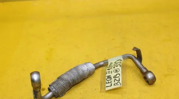 Seat Leon (1P) Turbo turbocharger oiling pipe/hose 390