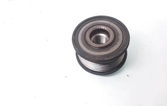Mercedes-Benz C W203 Alternator pulley F235968 61U0427