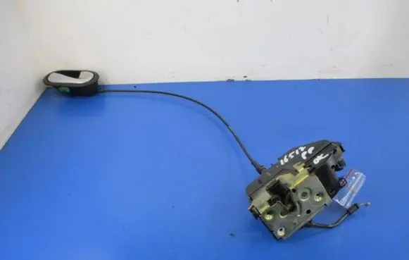 Renault Scenic II - Grand scenic II Front door lock