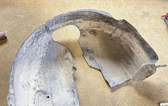 Audi A3 S3 8V Front wheel arch liner splash guards 8V0821172