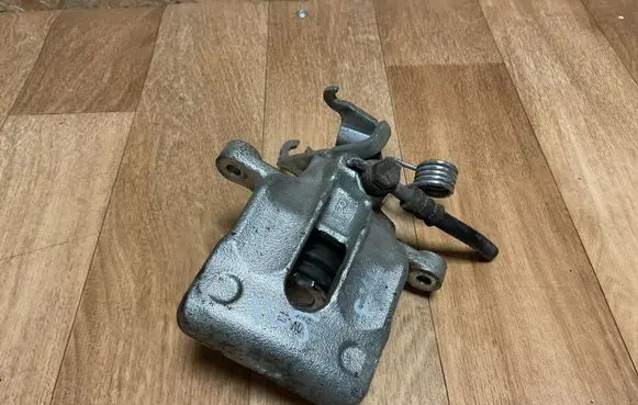 Volvo S40, V40 Rear brake caliper 