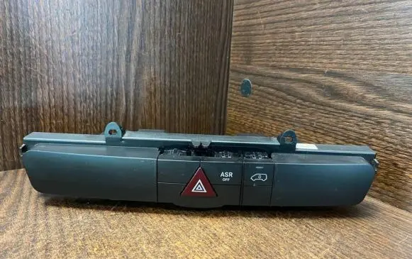 Mercedes-Benz Sprinter W906 Alarm switch A9068700910 A9068700110