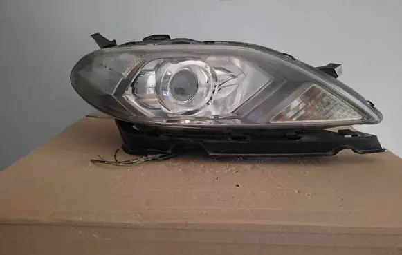 Honda FR-V Headlight/headlamp