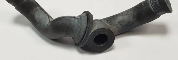 Audi A4 S4 B6 8E 8H Vacuum line/pipe/hose 8E1611743H