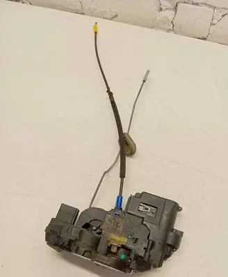 Cadillac SRX Front door lock 3023810E03S 1350375 00776216