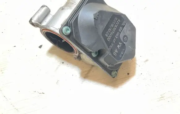 Audi A3 S3 A3 Sportback 8P Electric throttle body valve 03L128063AF