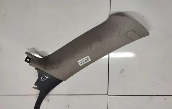 Subaru Legacy (D) pillar trim (bottom) 