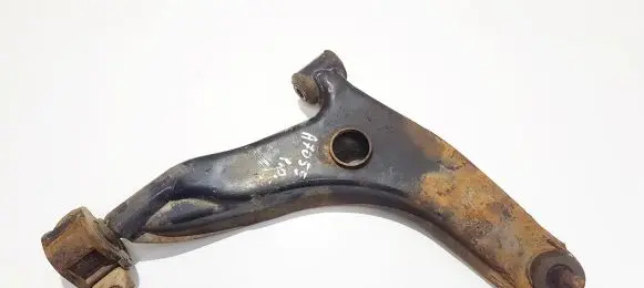 Volvo S40, V40 Front lower control arm/wishbone
